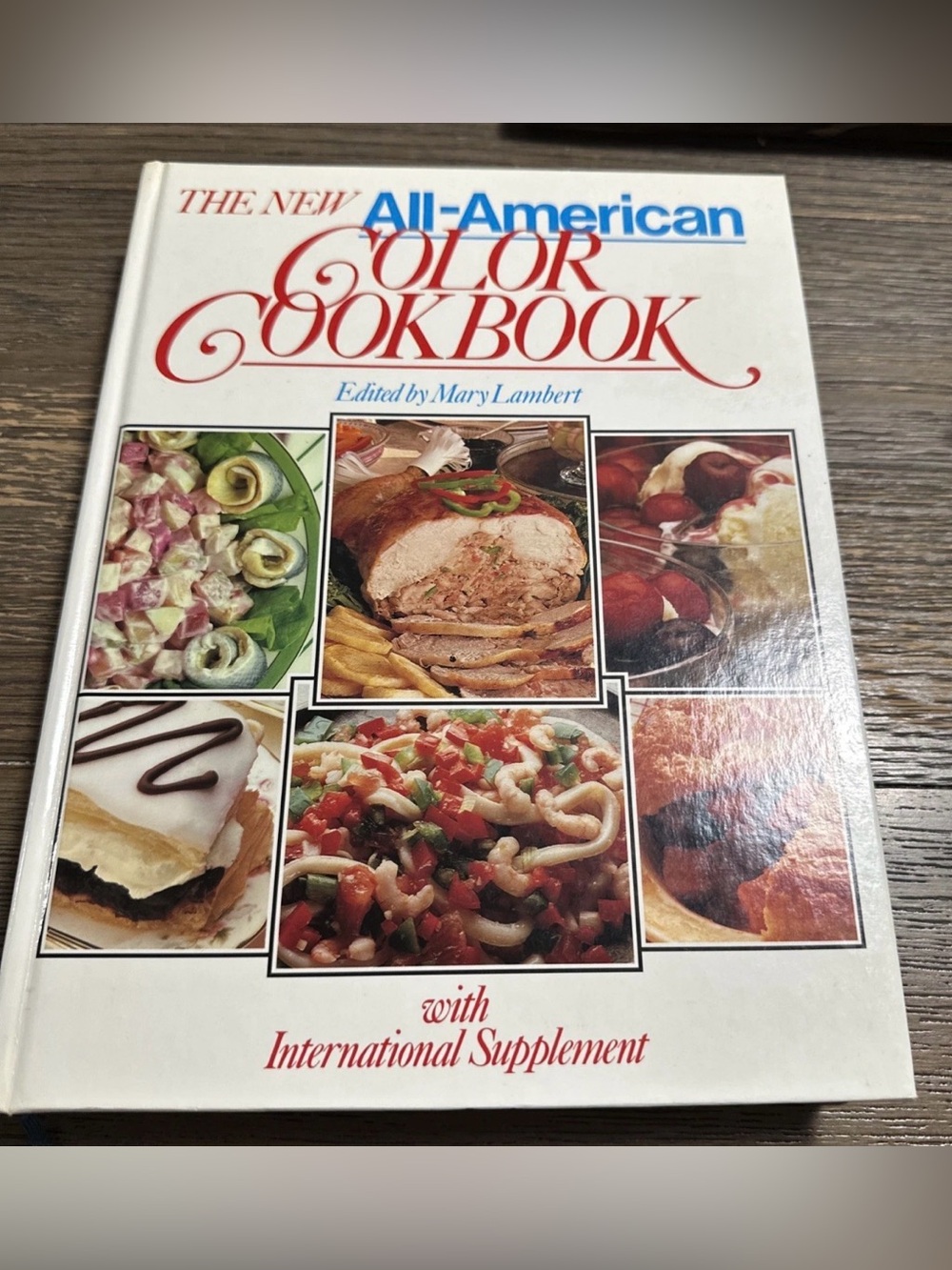 VINTAGE 1988 The New All-American Color Cookbook